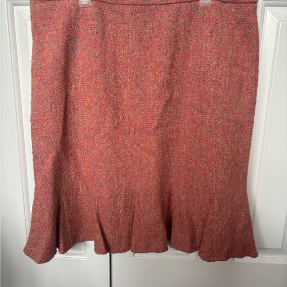 Mid knee skirt - Picture 1 of 4